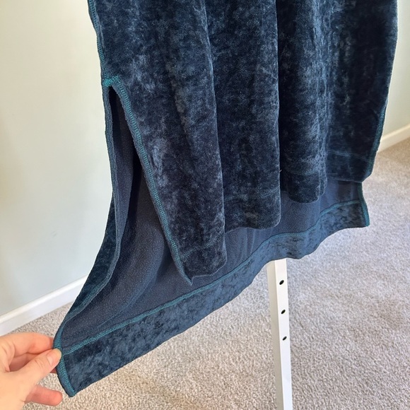 Free People Luxe Crushed Velvet Split Tunic Oversized
Tee Shirt Dress - Picture 6 of 8